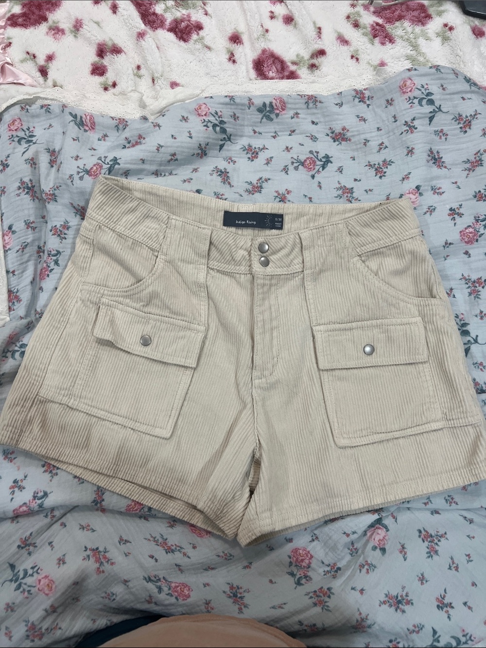 Corduroy Cargo Shorts in Beige with Front Flap Pockets